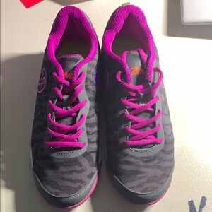 Zumba Fitness Women's Charcoal and Fuchsia Athletic Shoes